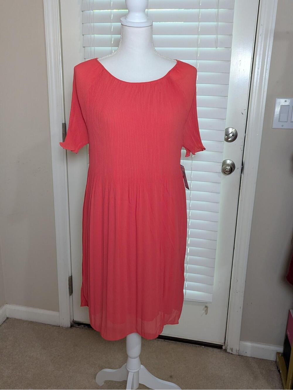 Women's Premise Coral Midi Dress NWT Medium Resort Core Vacation Cruise